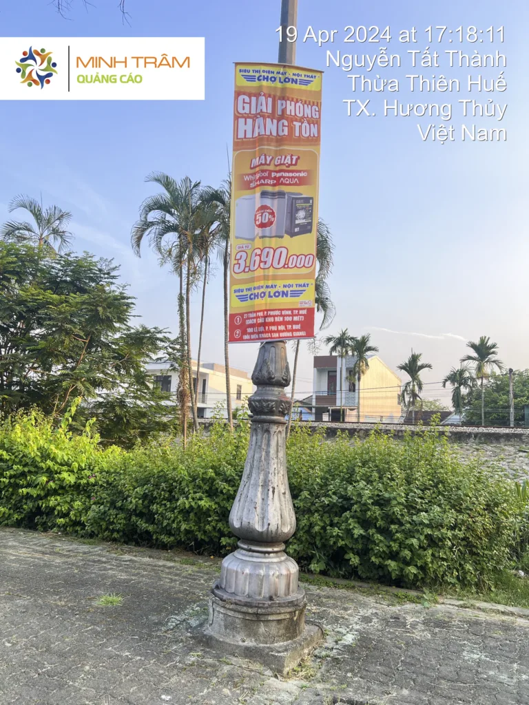 Phướn quảng cáo điện máy Chợ Lớn tại Hương Thủy do quảng cáo Minh Trâm thi công